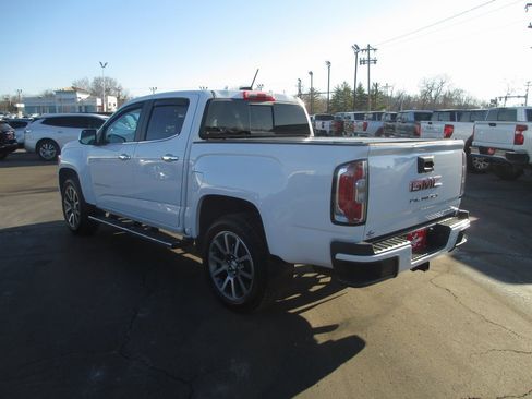 Certified 2021 GMC Canyon Denali image 9