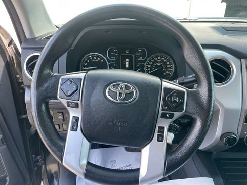 Used 2019 Toyota Tundra SR5 w/ SR5 Upgrade Package AWD/4WD image 25