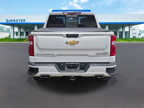 Used 2024 Chevrolet Silverado 1500 High Country w/ Technology Package AWD/4WD image 11