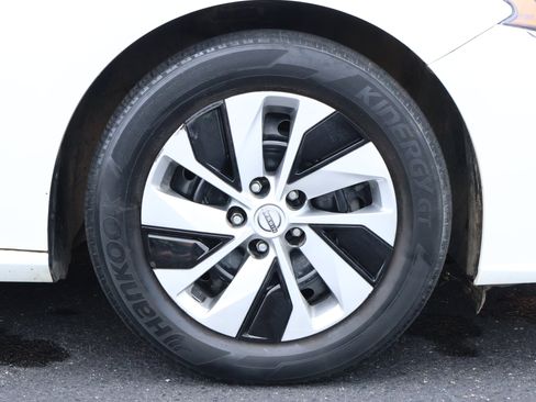 Used 2023 Nissan Altima 2.5 S FWD image 18