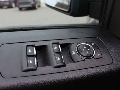 Used 2018 Ford F150 XLT w/ Equipment Group 302A Luxury image 12