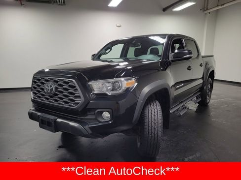 Used 2020 Toyota Tacoma TRD Off-Road AWD/4WD image 4