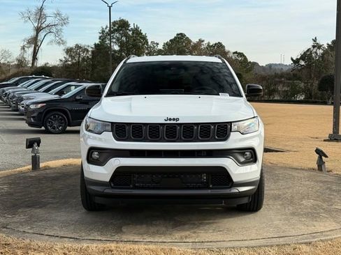 New 2026 Jeep Compass Latitude image 2