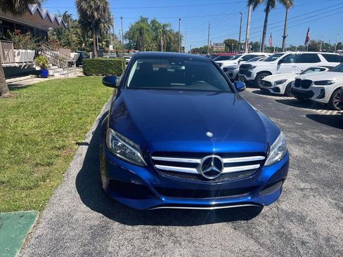 Used 2017 Mercedes-Benz C 300 Sedan image 3
