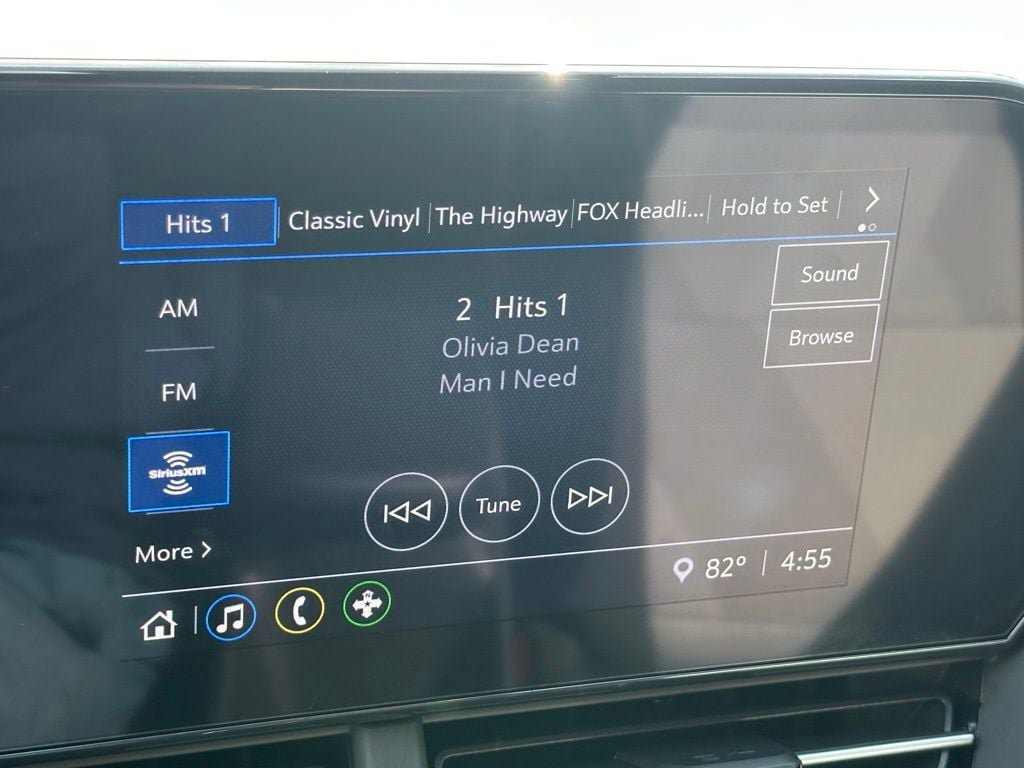 Used 2024 Chevrolet Trax RS w/ Driver Confidence Package FWD image 19