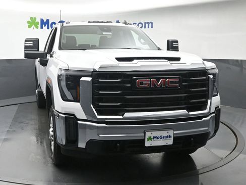 New 2026 GMC Sierra 2500 Pro w/ Convenience Package AWD/4WD image 4