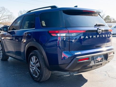 Used 2022 Nissan Pathfinder SV image 33