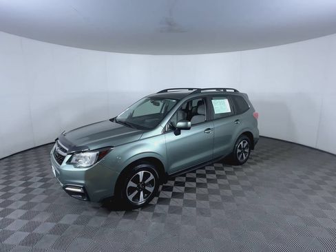 Used 2018 Subaru Forester 2.5i Premium AWD/4WD image 4