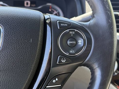Used 2018 Honda Ridgeline RTL-E image 16