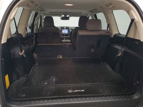 Used 2020 Lexus GX 460 Premium w/ Premium Package image 26