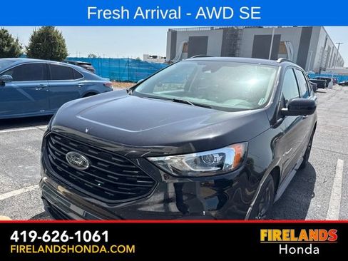 Used 2022 Ford Edge SE w/ Black Appearance Package AWD/4WD image 2