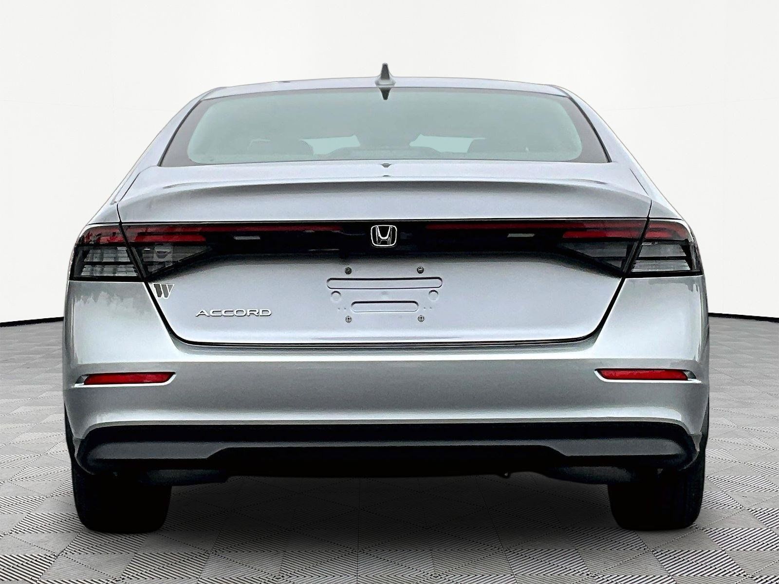 Used 2023 Honda Accord EX image 5