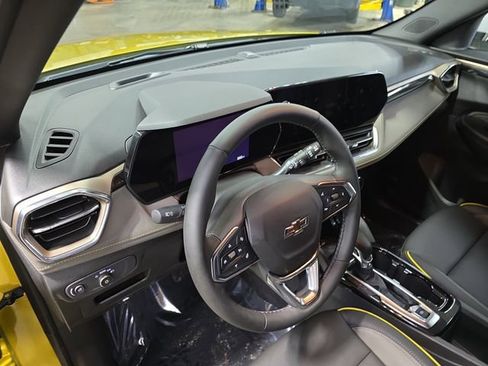 Used 2025 Chevrolet TrailBlazer ACTIV w/ Convenience Package image 16