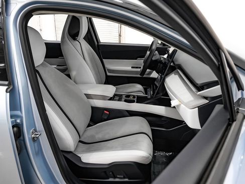 Used 2023 Fisker Ocean Extreme image 35