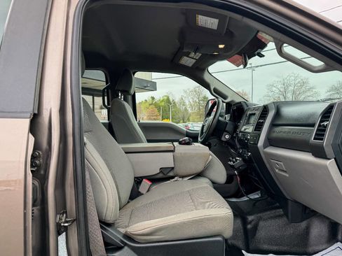 Used 2019 Ford F550 4x4 Crew Cab Super Duty image 16