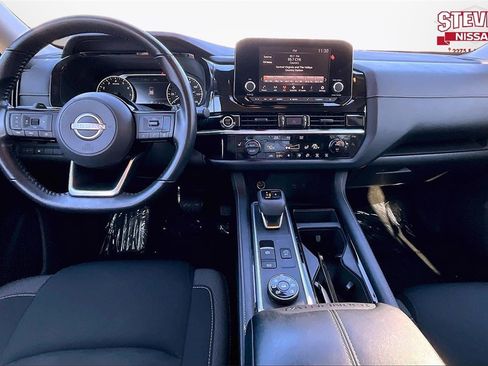 Certified 2022 Nissan Pathfinder SV image 7