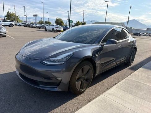 Used 2020 Tesla Model 3 Long Range AWD/4WD image 3