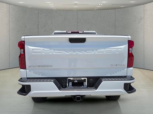 Used 2026 Chevrolet Silverado 1500 Custom RWD image 6