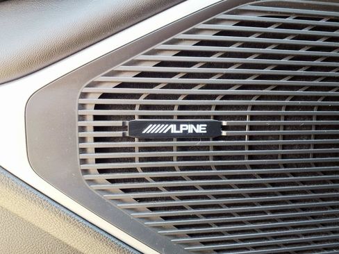 Used 2023 Jeep Wagoneer 4WD w/ Premium Group I image 23