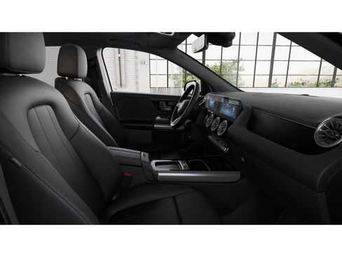New 2026 Mercedes-Benz GLA 250 4MATIC image 4