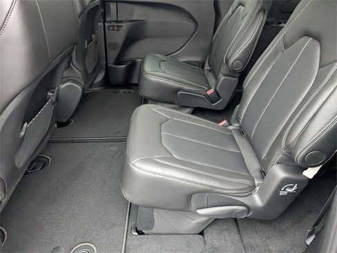 New 2026 Chrysler Voyager LX image 24