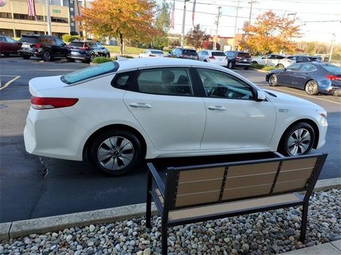 Used 2018 Kia Optima Premium w/ Convenience Package image 24
