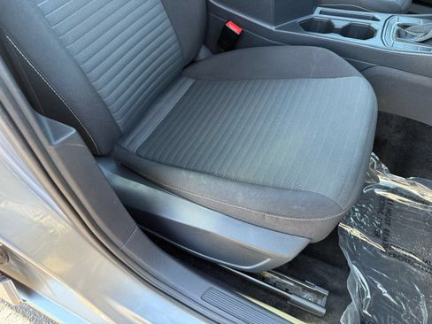 Used 2025 Volkswagen Jetta S FWD image 29