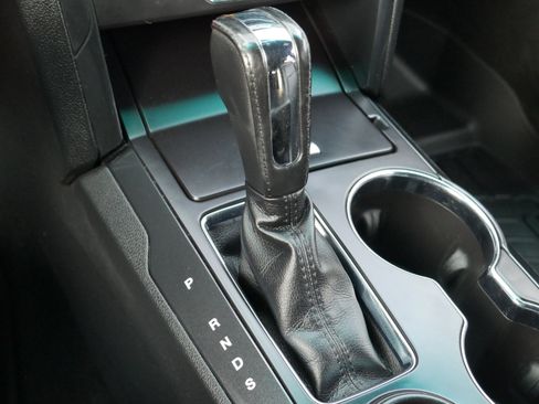 Certified 2017 Ford Explorer XLT w/ Equipment Group 202A image 13