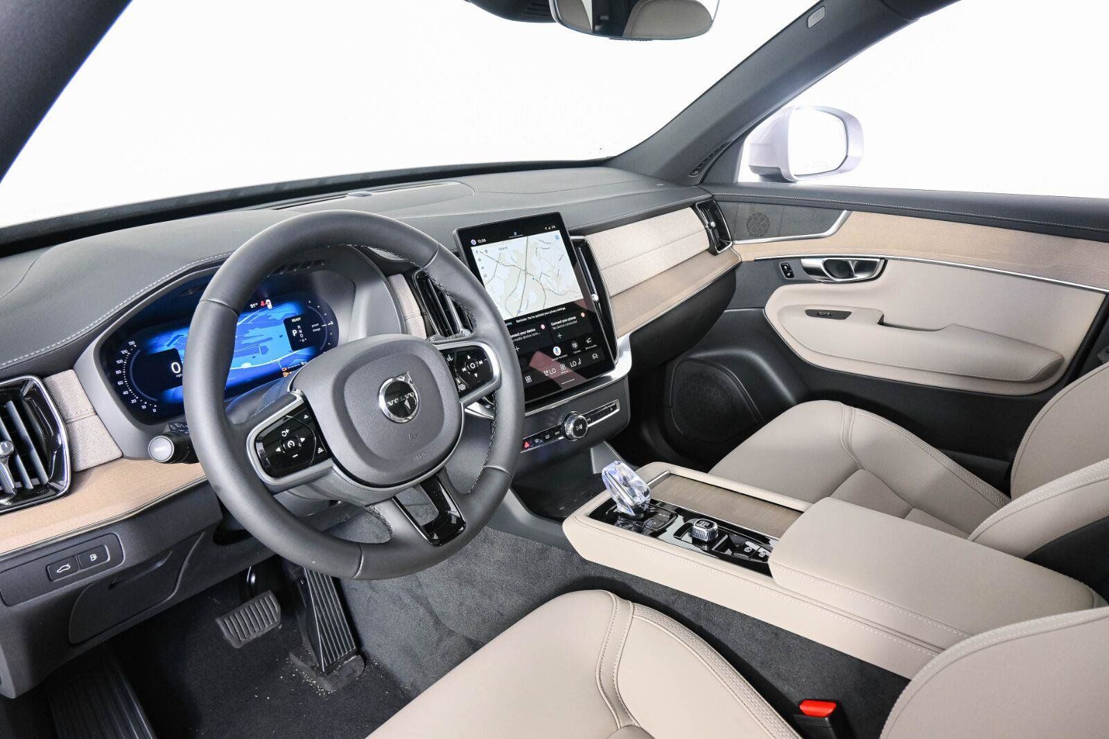 New 2026 Volvo XC90 T8 Core w/ Protection Package Premier AWD/4WD image 5