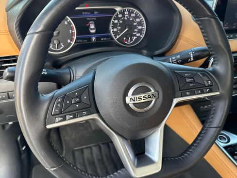 Used 2020 Nissan Sentra SV w/ SV Premium Package FWD image 16