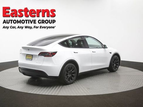 Used 2023 Tesla Model Y Long Range AWD/4WD image 37
