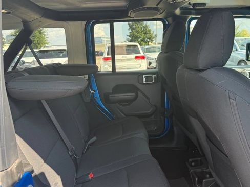 Used 2021 Jeep Wrangler Unlimited Sport AWD/4WD image 12