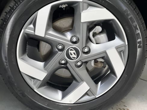 Used 2025 Hyundai Venue SEL FWD image 66