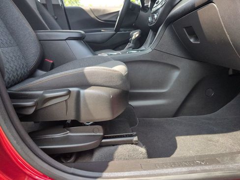 Certified 2024 Chevrolet Equinox LT AWD/4WD image 26