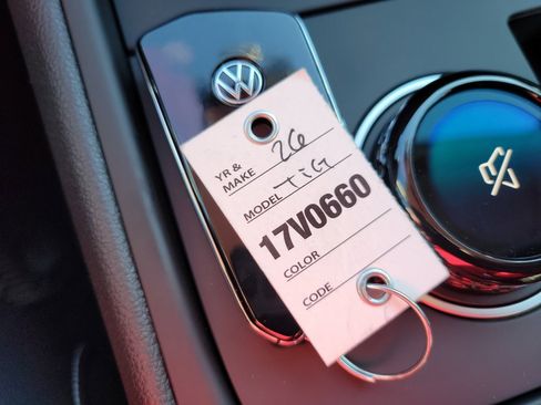 New 2026 Volkswagen Tiguan SE image 33