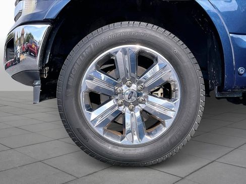 Used 2018 Ford F150 Lariat w/ Equipment Group 502A Luxury image 9