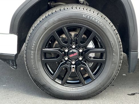 Used 2022 GMC Sierra 1500 Elevation w/ Elevation Premium Package image 24