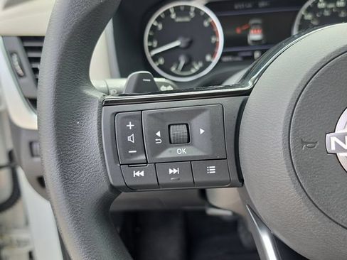 Certified 2023 Nissan Rogue SV FWD image 29