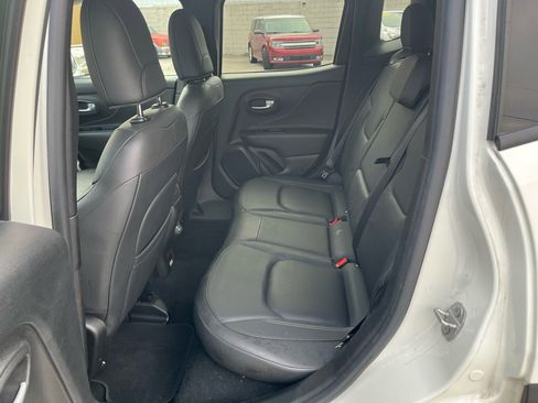 Used 2020 Jeep Renegade Limited image 13