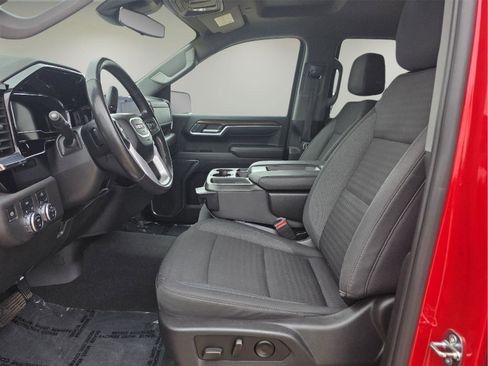 Used 2022 GMC Sierra 1500 Elevation w/ LPO, Elevation Black Package image 2