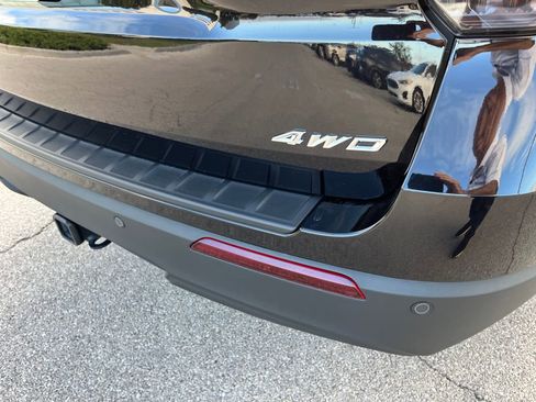 Used 2025 Ford Explorer Active image 7