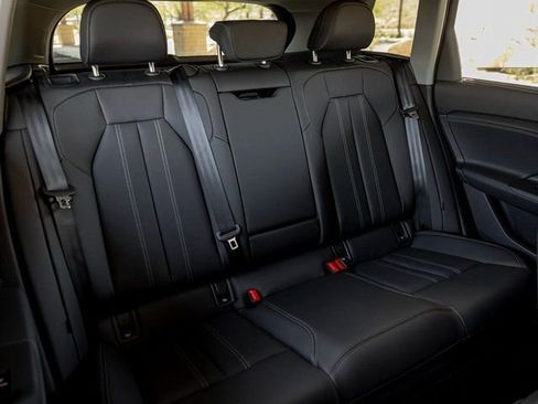 Certified 2025 Audi Q6 e-tron Premium Plus w/ Premium Plus AWD/4WD image 24