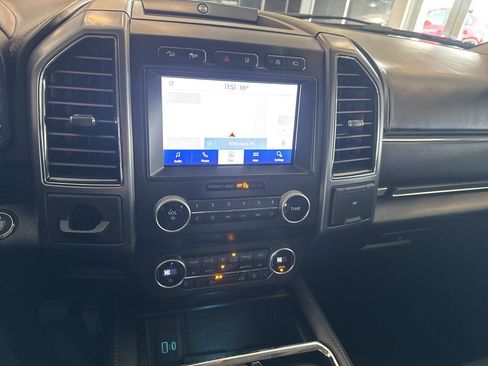 Used 2021 Ford Expedition Platinum image 41