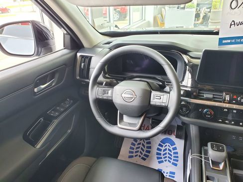New 2026 Nissan Pathfinder SL AWD/4WD image 15