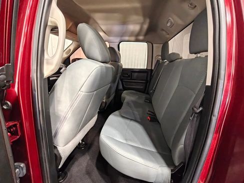 Used 2018 RAM 1500 Express w/ Express Value Package AWD/4WD image 26