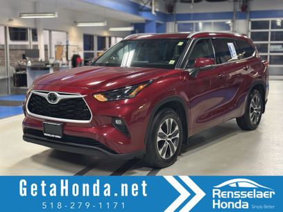 Used 2022 Toyota Highlander XLE