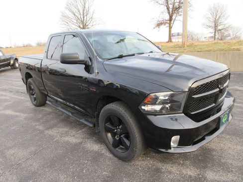 Used 2016 RAM 1500 Express w/ Black Ram 1500 Express Group image 7