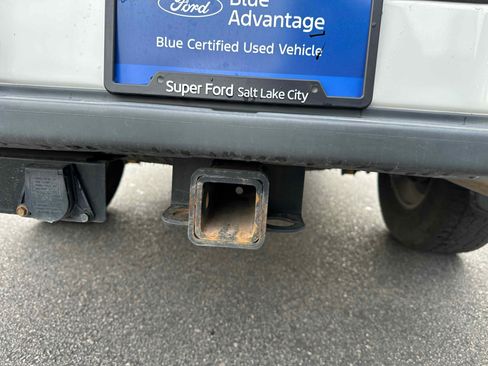 Used 2020 Nissan Frontier PRO-4X w/ Pro-4x Utility Package image 15