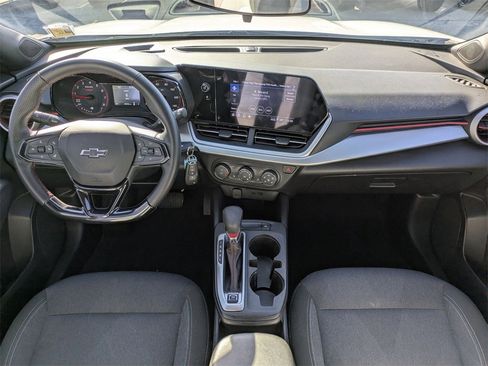 Used 2024 Chevrolet Trax RS image 18