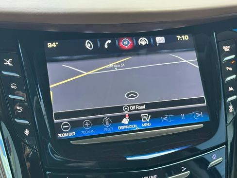 Used 2016 Cadillac Escalade Platinum AWD/4WD image 23